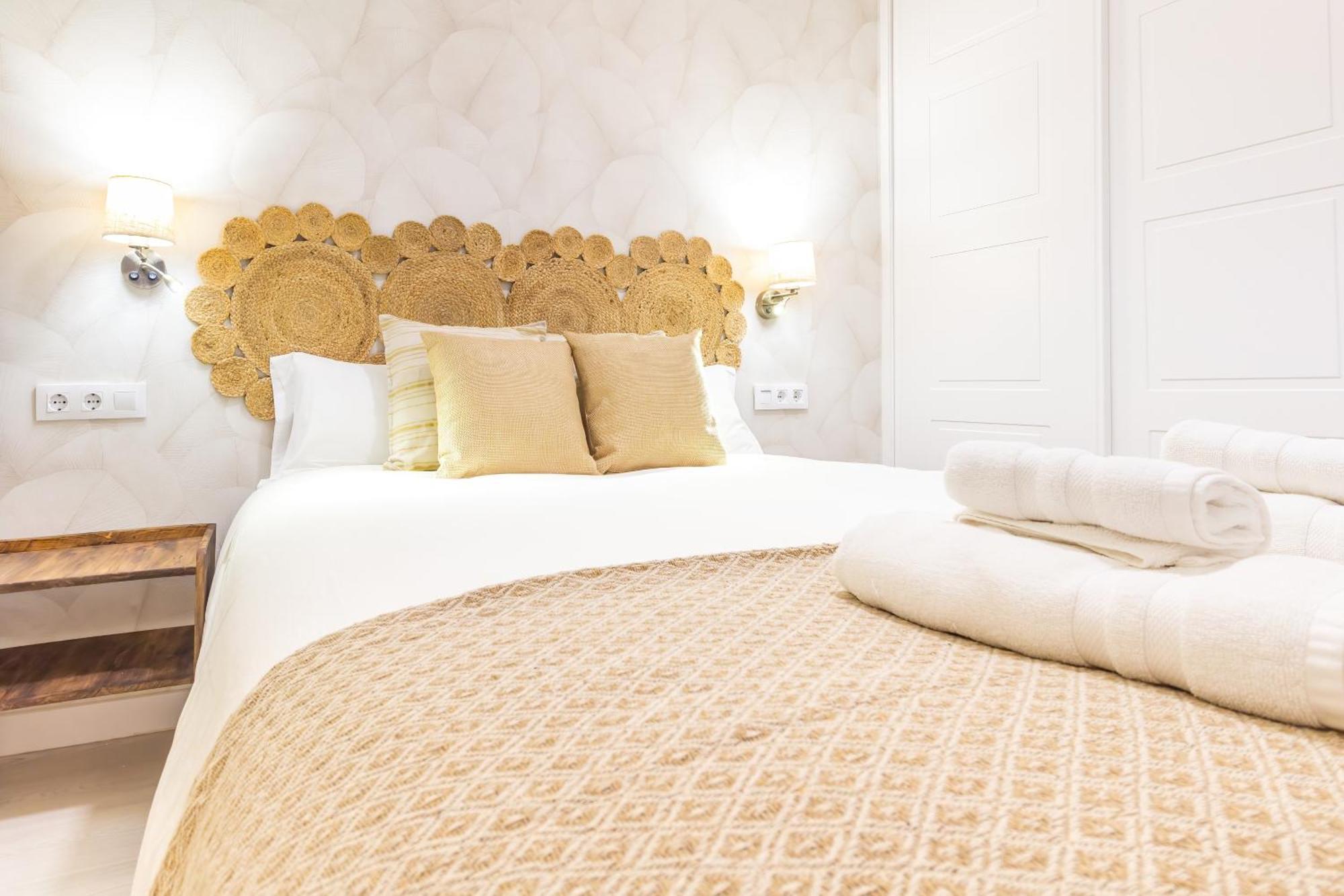 Alohamundi Gavidia II Apartment เซบีญา ภายนอก รูปภาพ