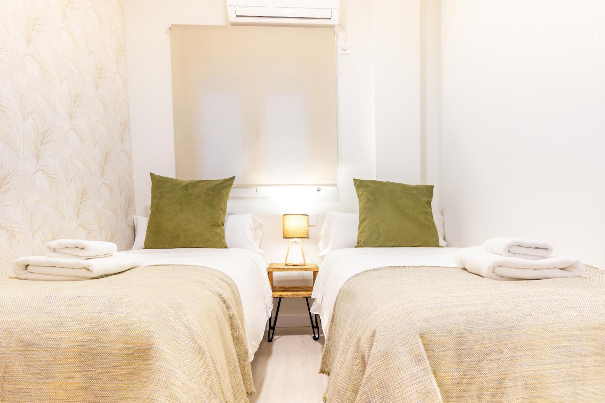 Alohamundi Gavidia II Apartment เซบีญา ภายนอก รูปภาพ